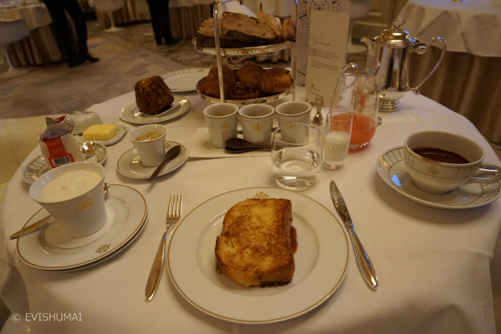 ルムーリス朝食フレンチトースト