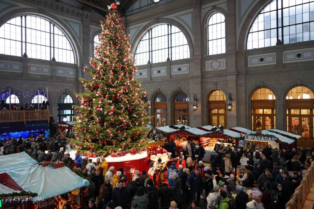 チューリッヒ中央駅クリスマスマーケット