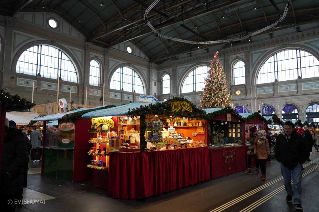 チューリッヒ中央駅クリスマスマーケット