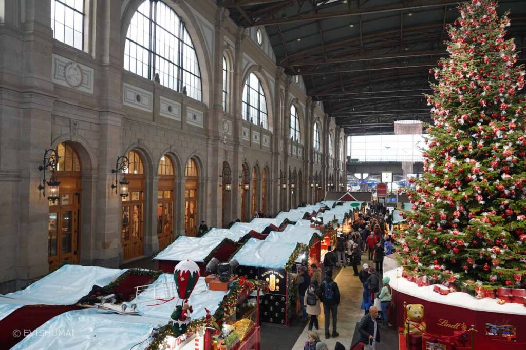 チューリッヒ中央駅クリスマスマーケット